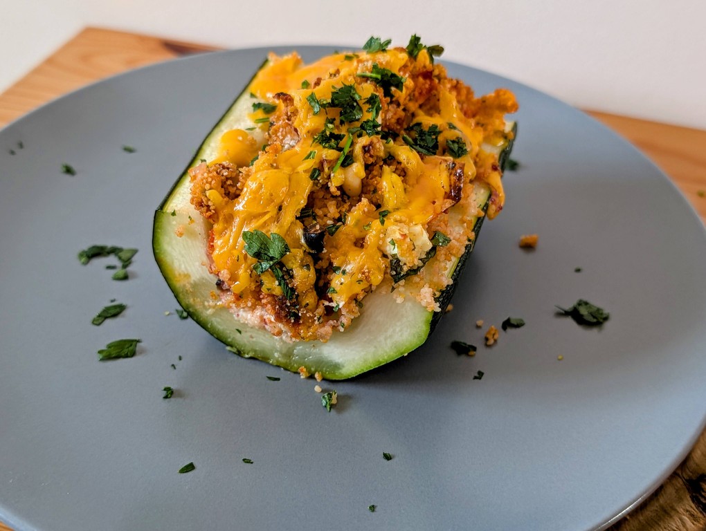Gefüllte Zucchini mit Couscous & Feta - so lecker!