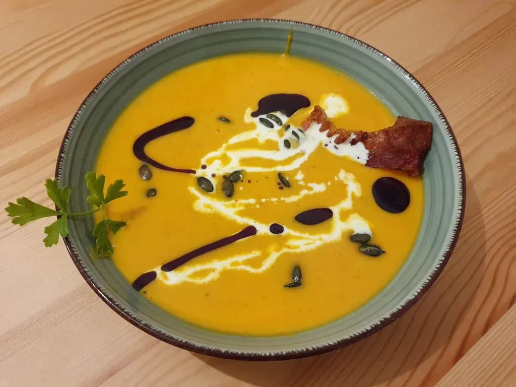 Cremige Hokkaido-Kürbissuppe